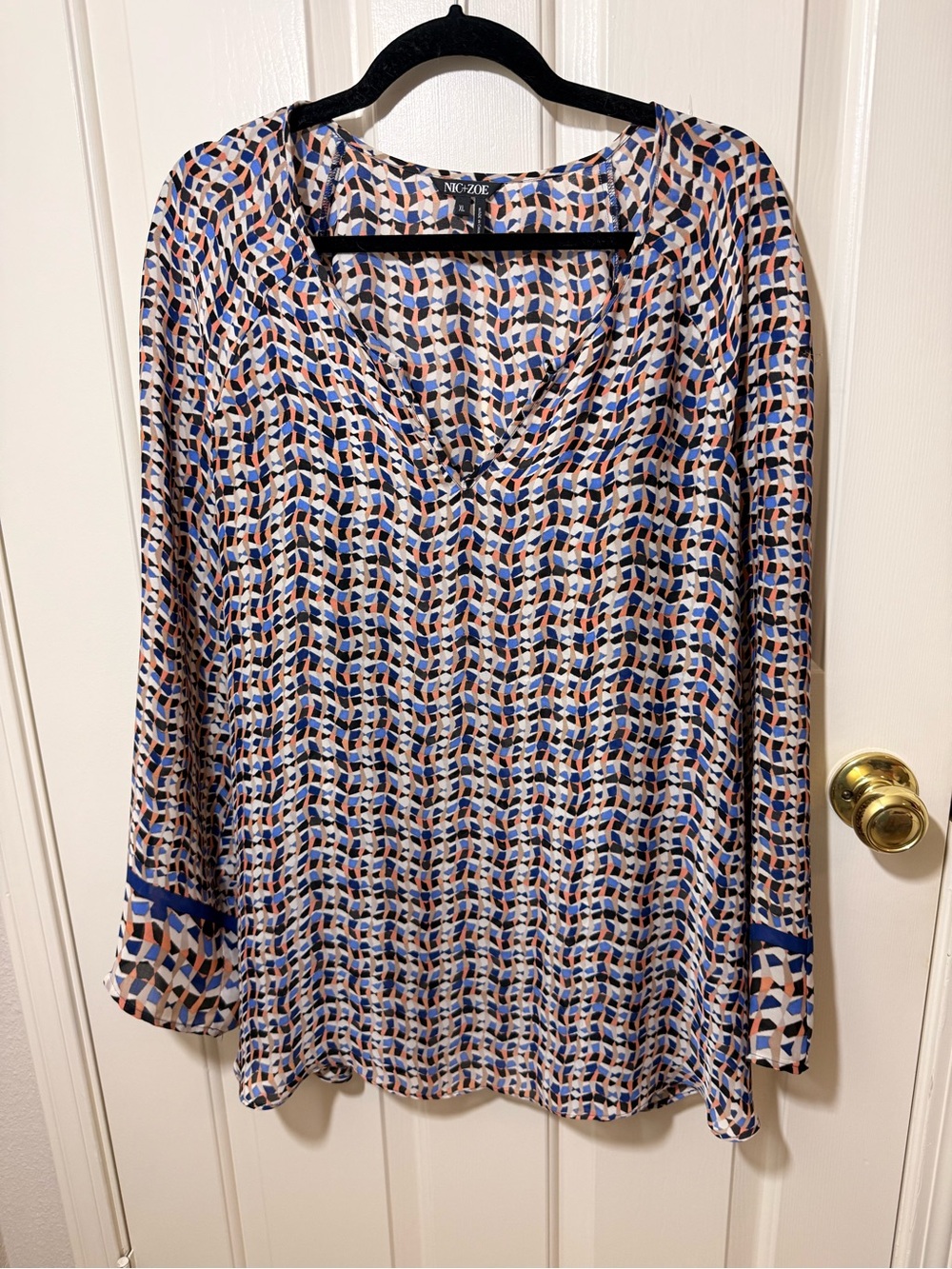 NIC+ZOE Blue, Cream & Black Geometric V-Neck Tunic
